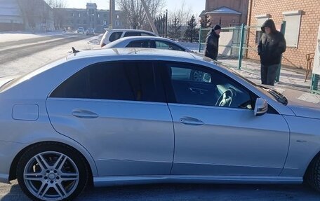 Mercedes-Benz E-Класс, 2010 год, 2 000 000 рублей, 2 фотография