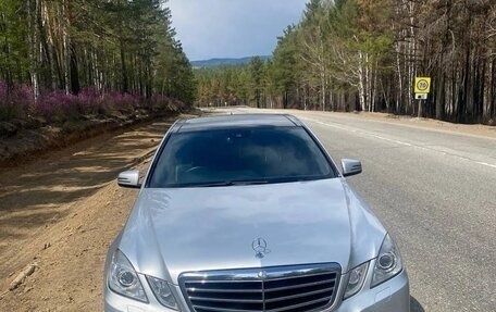 Mercedes-Benz E-Класс, 2010 год, 2 000 000 рублей, 4 фотография