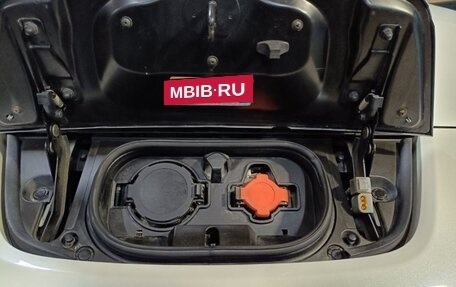 Nissan Leaf II, 2018 год, 1 550 000 рублей, 10 фотография