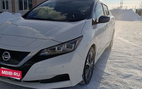 Nissan Leaf II, 2018 год, 1 550 000 рублей, 4 фотография