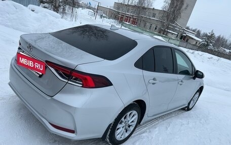 Toyota Corolla, 2019 год, 2 200 000 рублей, 4 фотография