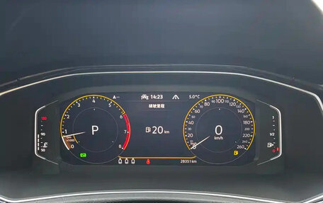 Volkswagen T-Roc I, 2022 год, 1 750 100 рублей, 18 фотография