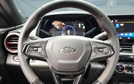 Chevrolet Trax, 2023 год, 2 440 000 рублей, 13 фотография