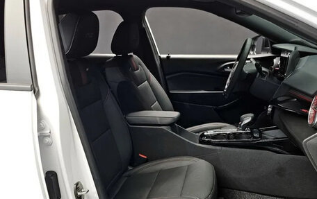 Chevrolet Trax, 2023 год, 2 440 000 рублей, 10 фотография