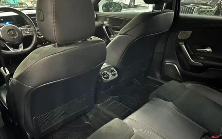 Mercedes-Benz A-Класс, 2019 год, 1 505 480 рублей, 13 фотография