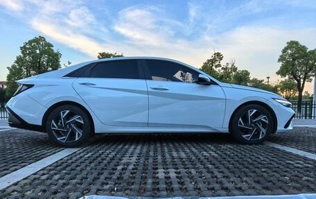 Hyundai Elantra, 2024 год, 1 560 000 рублей, 4 фотография