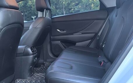 Hyundai Elantra, 2024 год, 1 560 000 рублей, 13 фотография