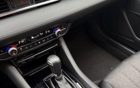 Mazda 6, 2020 год, 2 800 000 рублей, 13 фотография