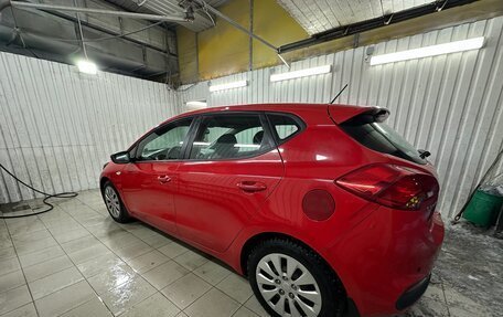KIA cee'd III, 2015 год, 1 400 000 рублей, 2 фотография