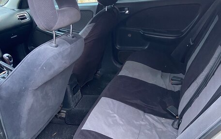 Toyota Avensis III рестайлинг, 2001 год, 230 000 рублей, 2 фотография