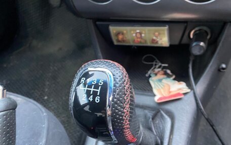 Toyota Avensis III рестайлинг, 2001 год, 230 000 рублей, 6 фотография