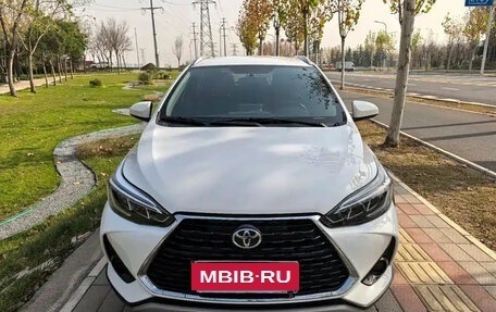 Toyota Yaris XP150 рестайлинг, 2022 год, 1 001 000 рублей, 2 фотография