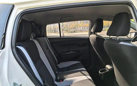 Toyota Yaris XP150 рестайлинг, 2022 год, 1 001 000 рублей, 15 фотография