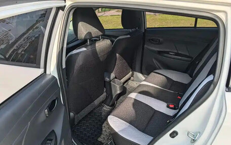 Toyota Yaris XP150 рестайлинг, 2022 год, 1 001 000 рублей, 18 фотография