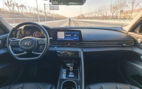 Hyundai Elantra VI рестайлинг, 2021 год, 1 340 000 рублей, 5 фотография