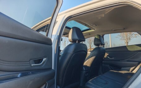 Hyundai Elantra VI рестайлинг, 2021 год, 1 340 000 рублей, 8 фотография