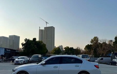 BMW 3 серия, 2021 год, 2 749 978 рублей, 8 фотография