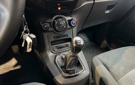 Ford Fiesta, 2016 год, 749 000 рублей, 19 фотография