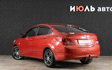 Hyundai Solaris II рестайлинг, 2011 год, 700 000 рублей, 4 фотография