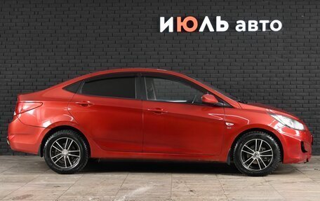 Hyundai Solaris II рестайлинг, 2011 год, 700 000 рублей, 8 фотография