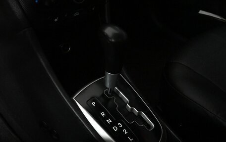 Hyundai Solaris II рестайлинг, 2011 год, 700 000 рублей, 14 фотография