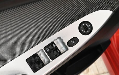 Hyundai Solaris II рестайлинг, 2011 год, 700 000 рублей, 11 фотография