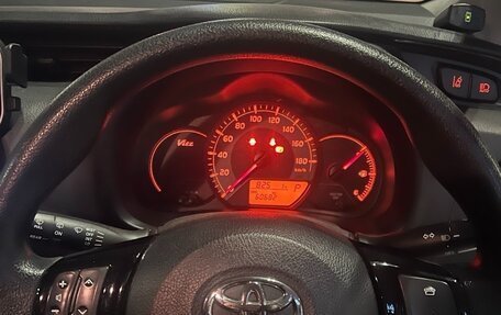 Toyota Vitz, 2019 год, 1 050 000 рублей, 3 фотография