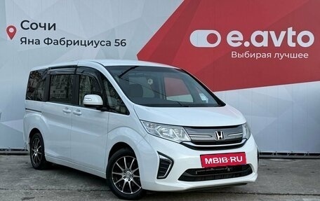 Honda Stepwgn IV, 2015 год, 2 090 000 рублей, 3 фотография