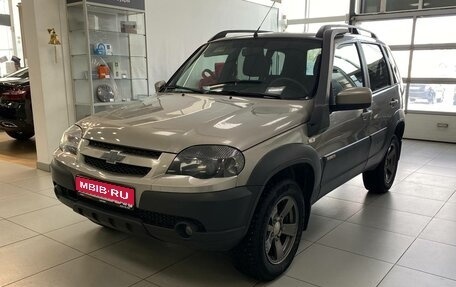 Chevrolet Niva I рестайлинг, 2017 год, 715 000 рублей, 1 фотография
