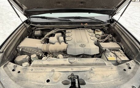 Toyota Land Cruiser Prado 150 рестайлинг 2, 2019 год, 5 900 000 рублей, 23 фотография