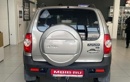 Chevrolet Niva I рестайлинг, 2017 год, 715 000 рублей, 5 фотография