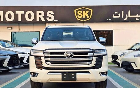 Toyota Land Cruiser, 2026 год, 14 200 111 рублей, 2 фотография