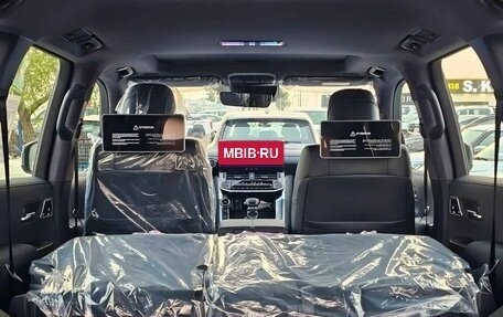 Toyota Land Cruiser, 2026 год, 14 200 111 рублей, 15 фотография