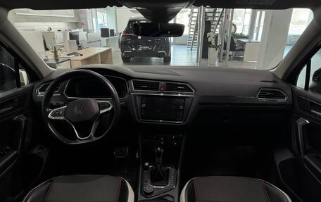 Volkswagen Tiguan II, 2021 год, 3 600 000 рублей, 8 фотография