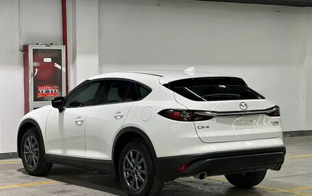 Mazda CX-4, 2021 год, 1 625 000 рублей, 4 фотография