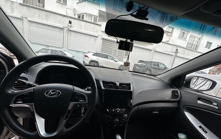 Hyundai Solaris II рестайлинг, 2014 год, 840 000 рублей, 3 фотография