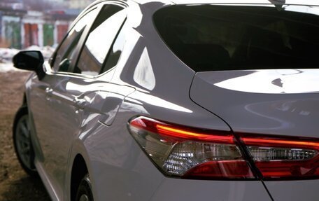 Toyota Camry, 2022 год, 2 700 000 рублей, 15 фотография