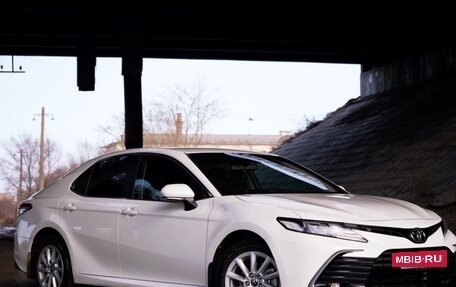 Toyota Camry, 2022 год, 2 700 000 рублей, 16 фотография