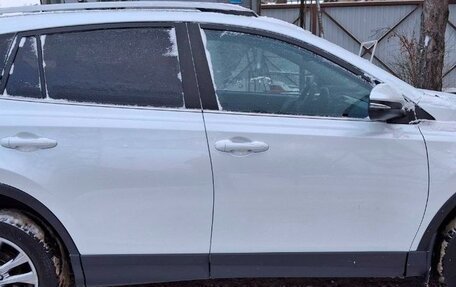 Toyota RAV4, 2018 год, 3 000 000 рублей, 2 фотография