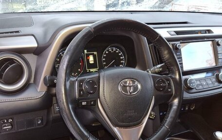 Toyota RAV4, 2018 год, 3 000 000 рублей, 5 фотография
