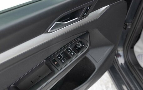 Volkswagen Golf VIII, 2021 год, 1 850 000 рублей, 15 фотография