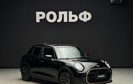 MINI Hatch, 2024 год, 5 290 000 рублей, 1 фотография