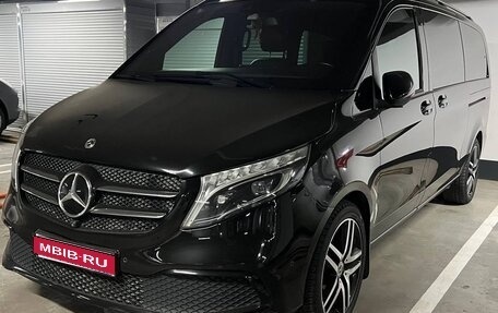 Mercedes-Benz V-Класс, 2022 год, 7 500 000 рублей, 1 фотография