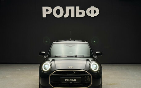 MINI Hatch, 2024 год, 5 290 000 рублей, 2 фотография
