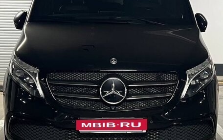 Mercedes-Benz V-Класс, 2022 год, 7 500 000 рублей, 3 фотография