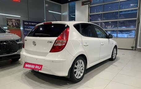 Hyundai i30 I, 2011 год, 800 000 рублей, 4 фотография