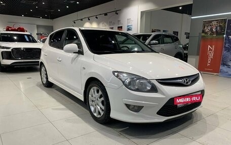 Hyundai i30 I, 2011 год, 800 000 рублей, 3 фотография