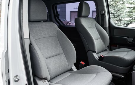 Hyundai H-1 II рестайлинг, 2019 год, 2 950 000 рублей, 10 фотография