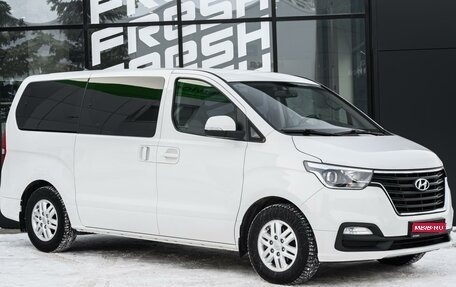 Hyundai H-1 II рестайлинг, 2019 год, 2 950 000 рублей, 1 фотография