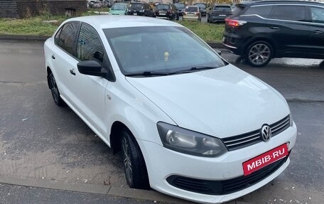 Volkswagen Polo VI (EU Market), 2015 год, 705 000 рублей, 1 фотография
